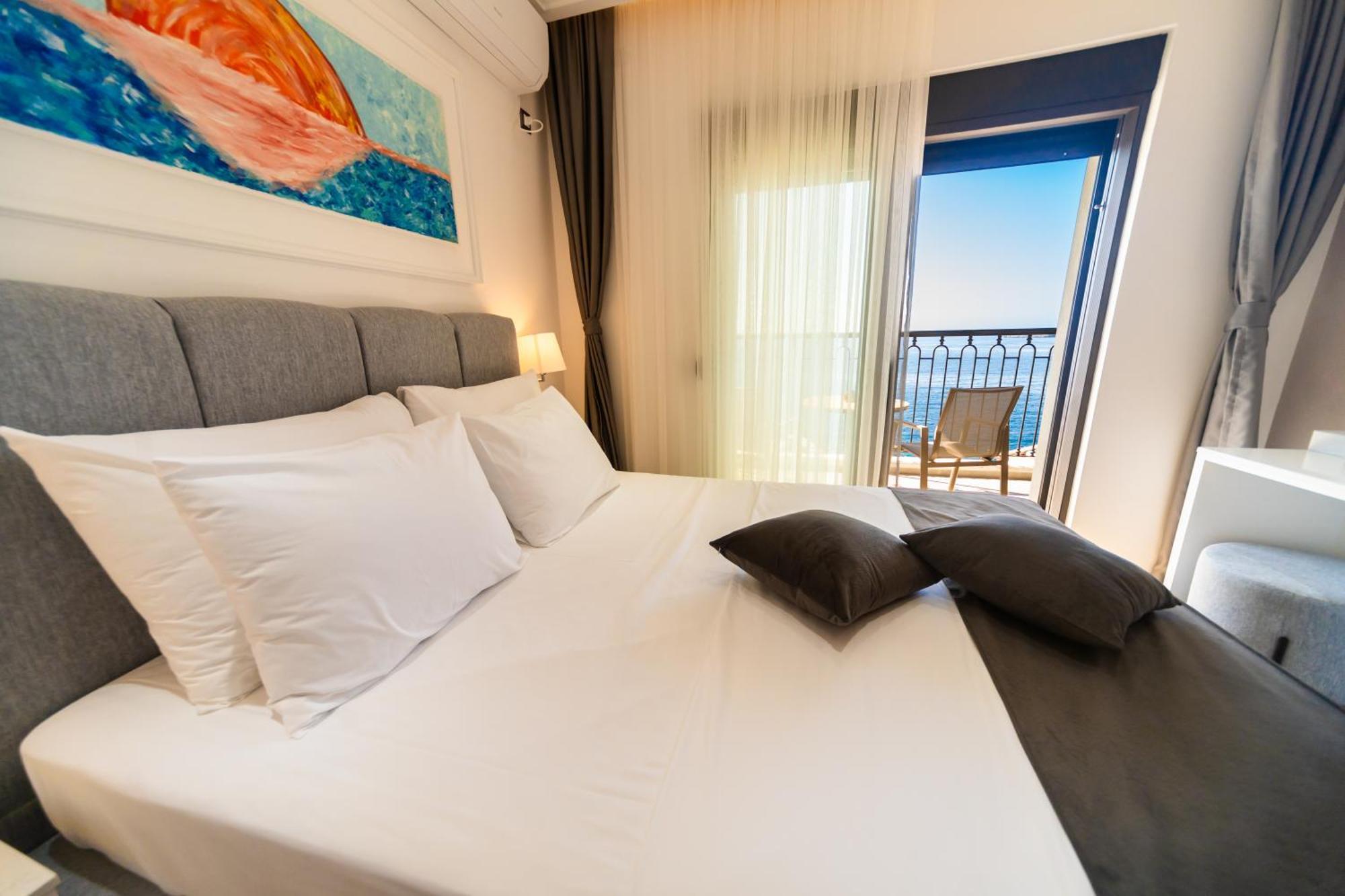Exclusive Hotel Будва Екстер'єр фото