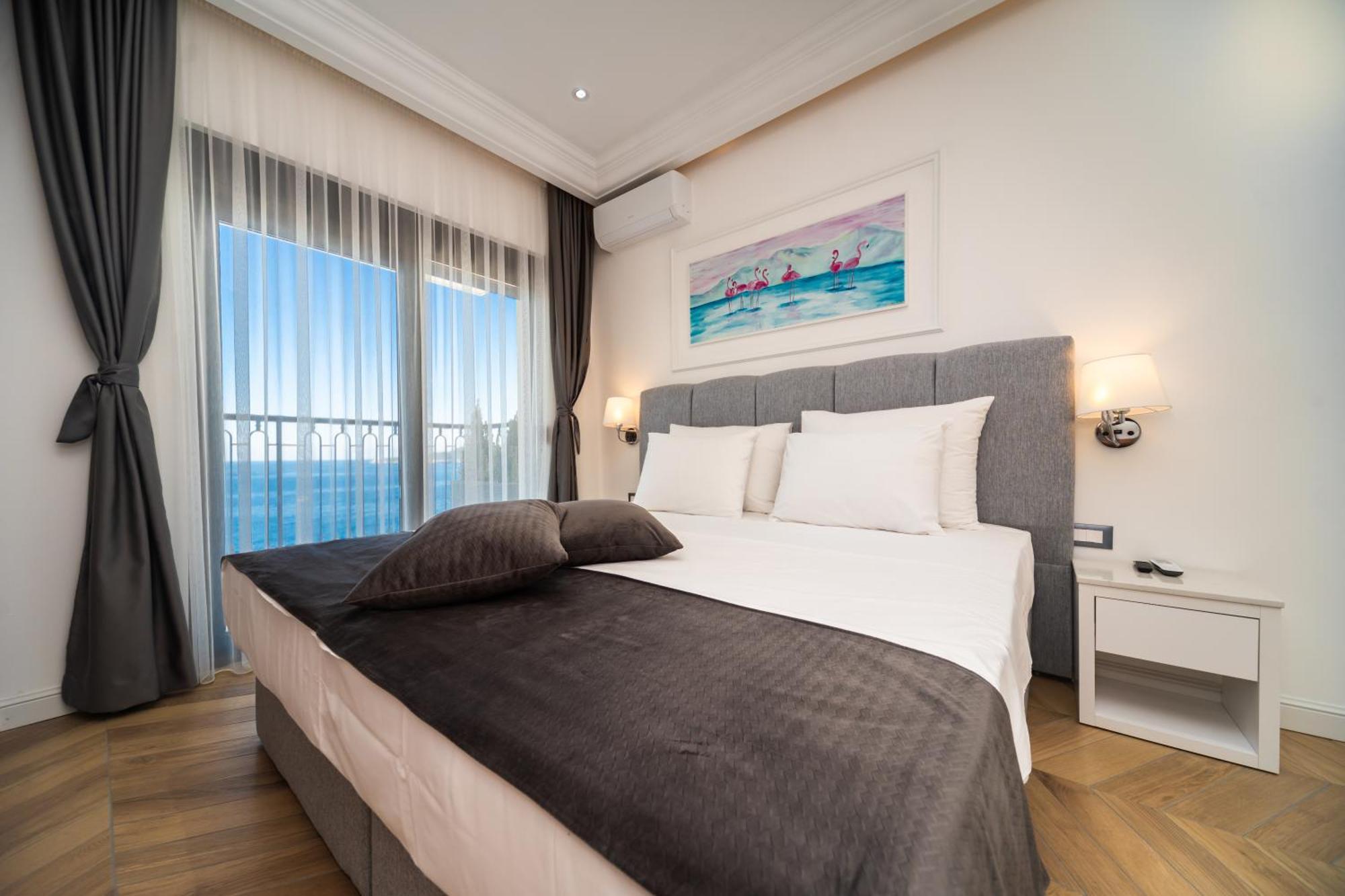 Exclusive Hotel Будва Екстер'єр фото