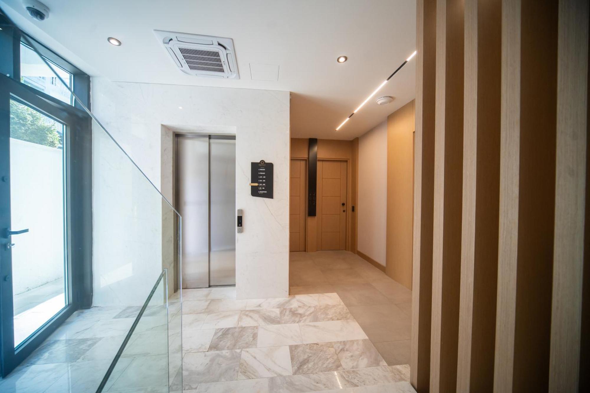 Exclusive Hotel Будва Екстер'єр фото